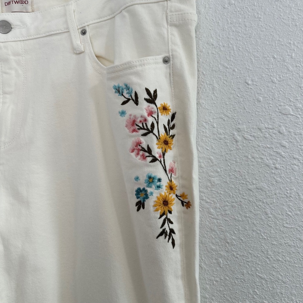 Driftwood Kelly Jeans Women 18 White Floral Embroidered High Rise Flare Boho - Picture 3 of 8